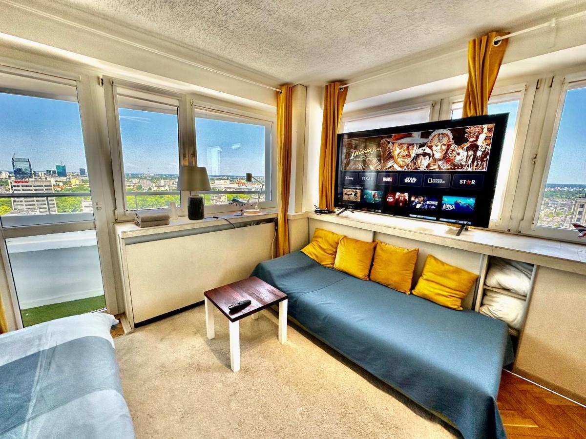 Apartment Sun Clima/ac Metro X2 Fast Wifi 500 Mbs 70'tv Netflix Appletv Hbo Warschau