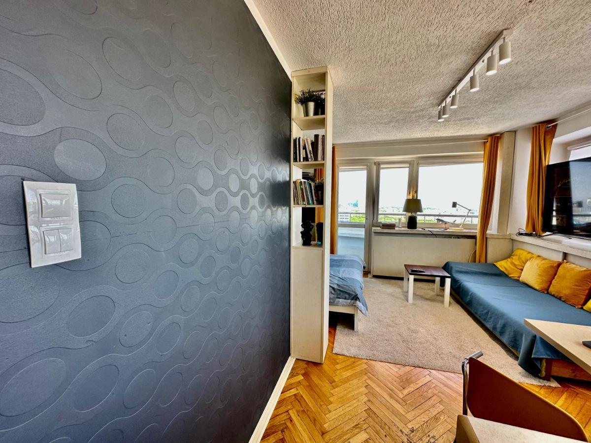 Sun Clima/ac Metro X2 Fast Wifi 500 Mbs 70'tv Netflix Appletv Hbo * Warschau